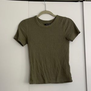 abercrombie& fitch green t shirt, super soft
